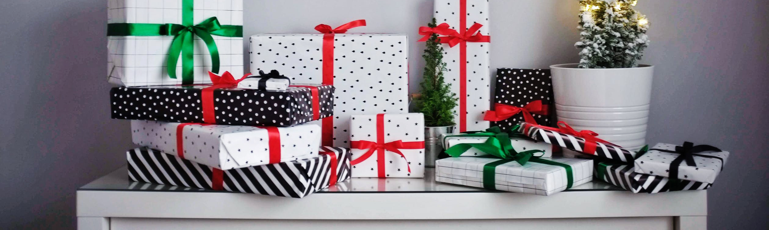 Атласные ленты для ваших подарков